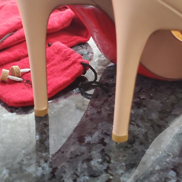 Christian Louboutin Nude Pigalle 100mm pumps - Picture 3 of 13